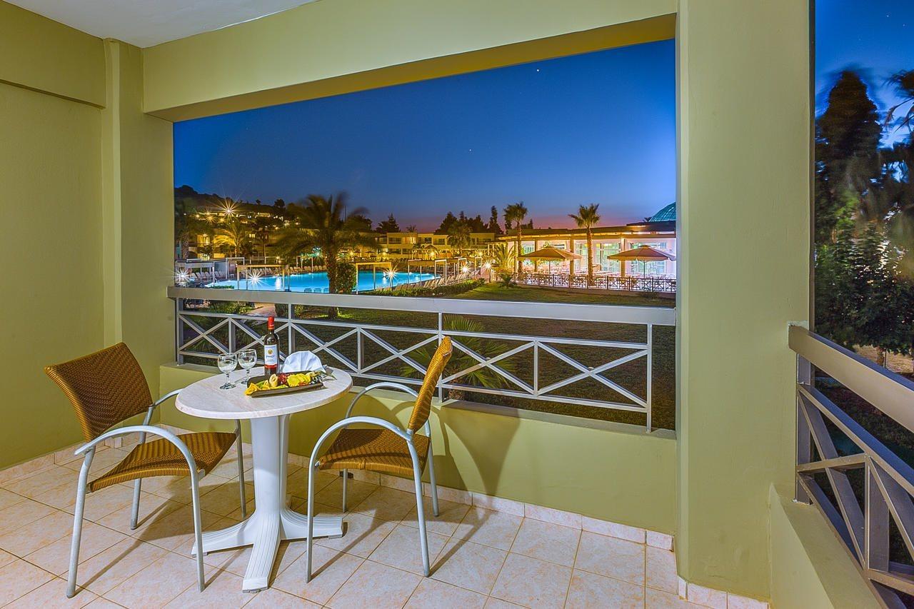 Kipriotis Maris Suites Psalidi  Esterno foto