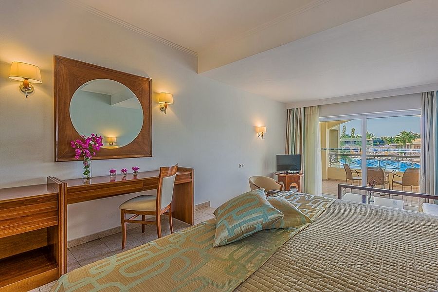 Kipriotis Maris Suites Psalidi  Esterno foto