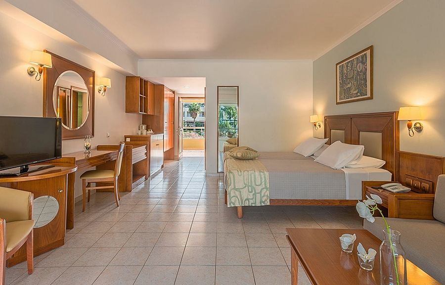 Kipriotis Maris Suites Psalidi  Esterno foto