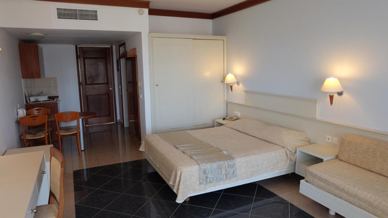 Kipriotis Maris Suites Psalidi  Esterno foto